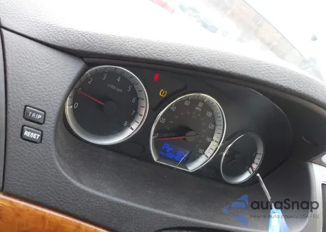 2009 Hyundai Sonata Gls from USA, damaged, VIN 5NPET46C59H480526